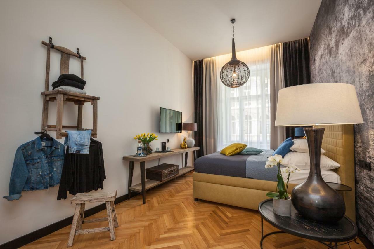 Antik Hotel Praha Exteriér fotografie